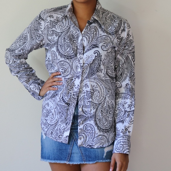 Lauren Ralph Lauren Tops - Lauren Ralph Lauren Paisley Button Up Size M